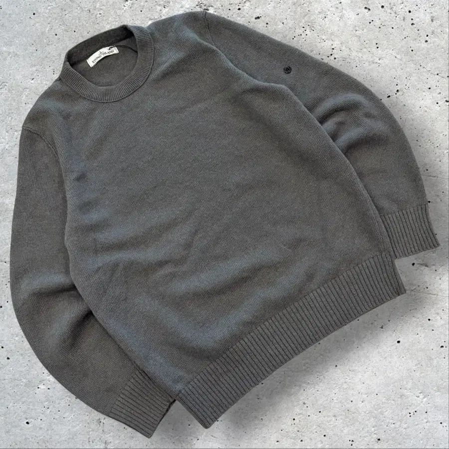 [XL] 17FW 스톤아일랜드 울 니트 그레이 E588