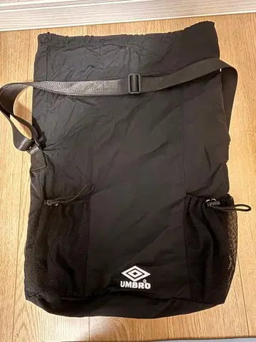 UMBRO 엄브로 나일론 숄더백 블랙