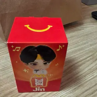맥도날드 타이니탄 진 피규어 BTS 방탄소년단