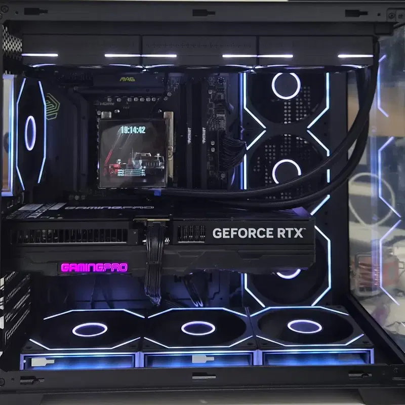 9800x3d, 5080 올블랙 튜닝pc팝니다