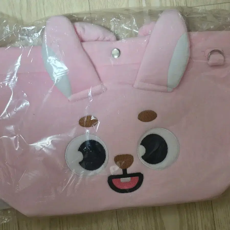 원가양도+긴테증정)데이식스 미니백 필 데니멀즈 pil 포에버영 요코하마 md