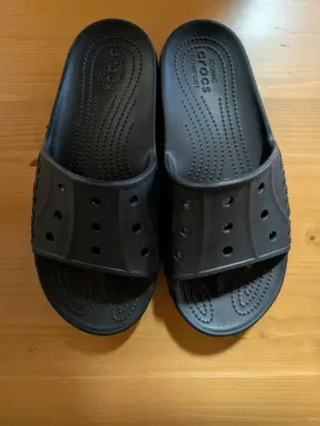 crocs 샌들 블랙
