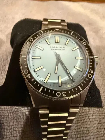HALIOS SEAFORTH 4 티타늄 자동 시계