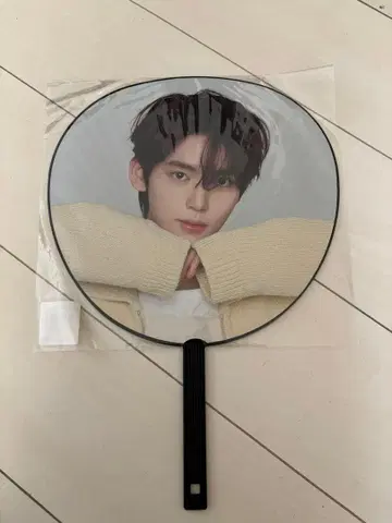 AND2BLE 부채 유진