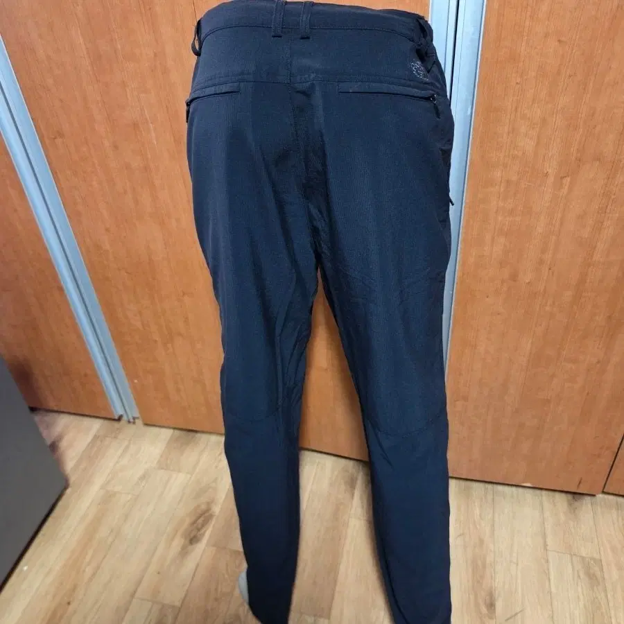 THENORTHFACE노스페이스아웃도어바지90입니다만약34에서36정도