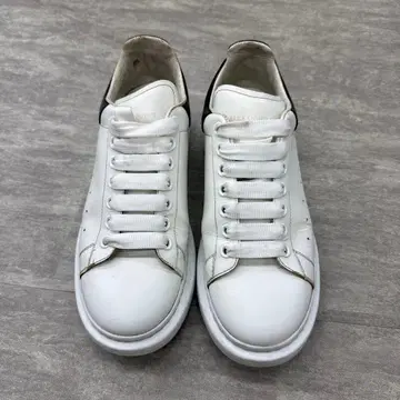 Alexander Mcqueen 스니커즈 화이트 블랙 사이즈 41 1/2