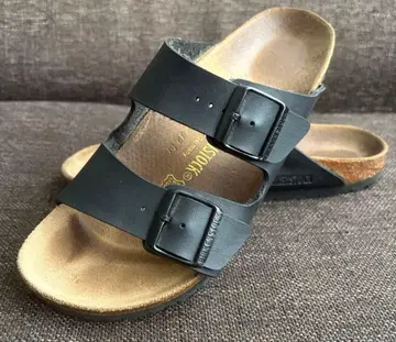 버켄스탁 애리조나 블랙 40 레귤러 폭 26cm 블랙