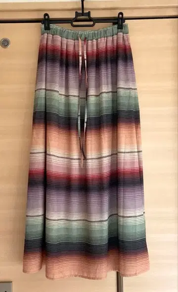 티티카카 레트로 사라페 보더 스커트