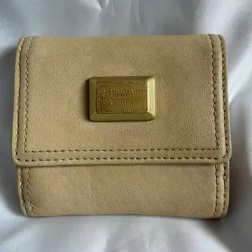 MARC BY MARC JACOBS 이단 접이식 지갑 베이지