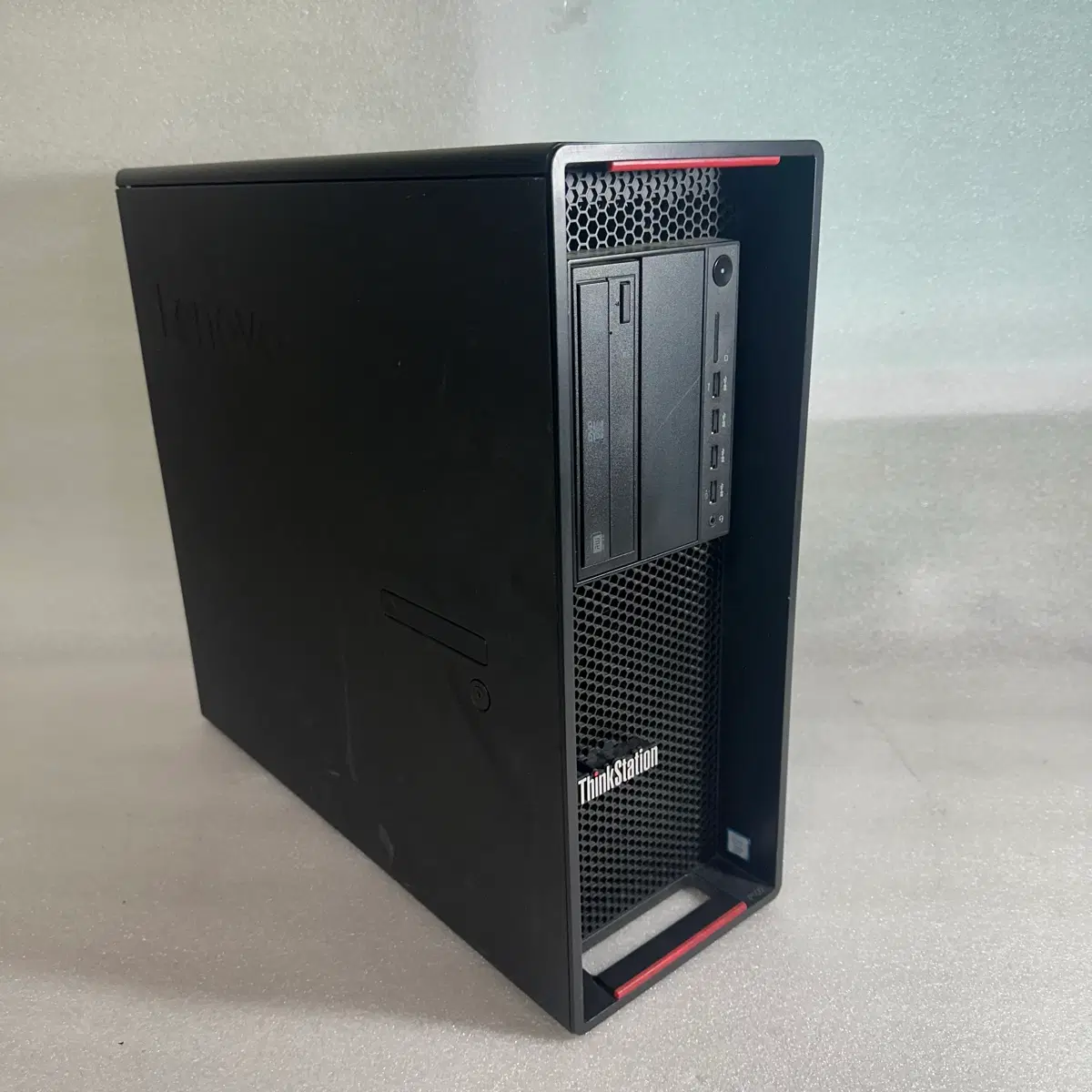 레노버 워크스테이션 P500 thinkstation E5 2643 V3