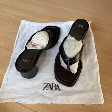 Zara block heel leather 샌들 size : 37