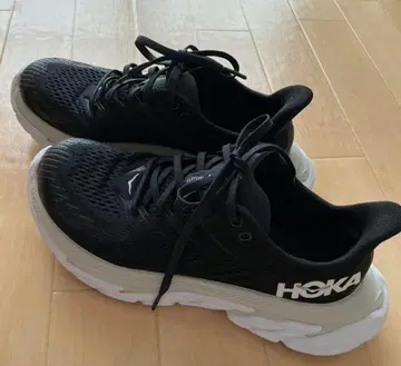 호카 HOKA CLIFTON EDGE 24.0cm 블랙 x 화이트