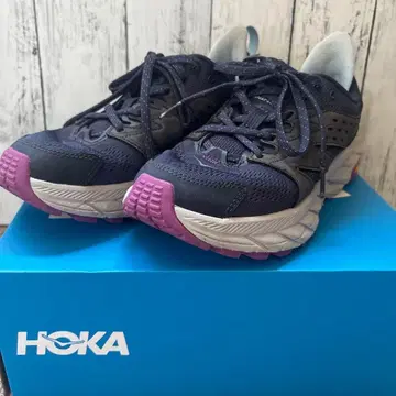 호카 아나카파 브리즈 로우 트레일 러닝화