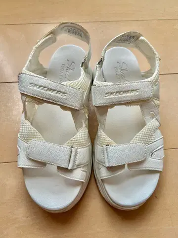 SKECHERS 통굽 스포츠 샌들 화이트 여성용 25cm