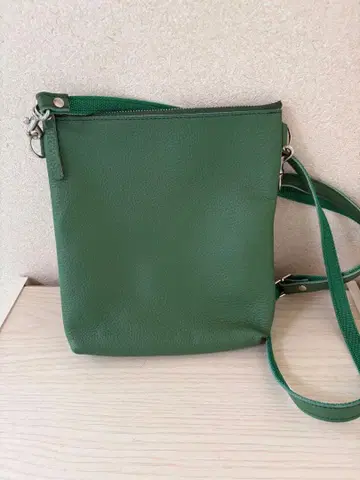 소가죽 엠보 슈링크 더블 지퍼 미니백 그린