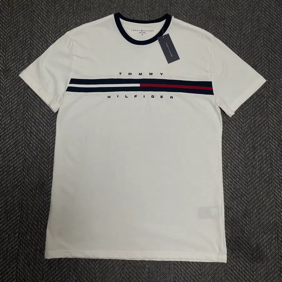 새상품M] 타미(TOMMY HILFIGER)반팔티