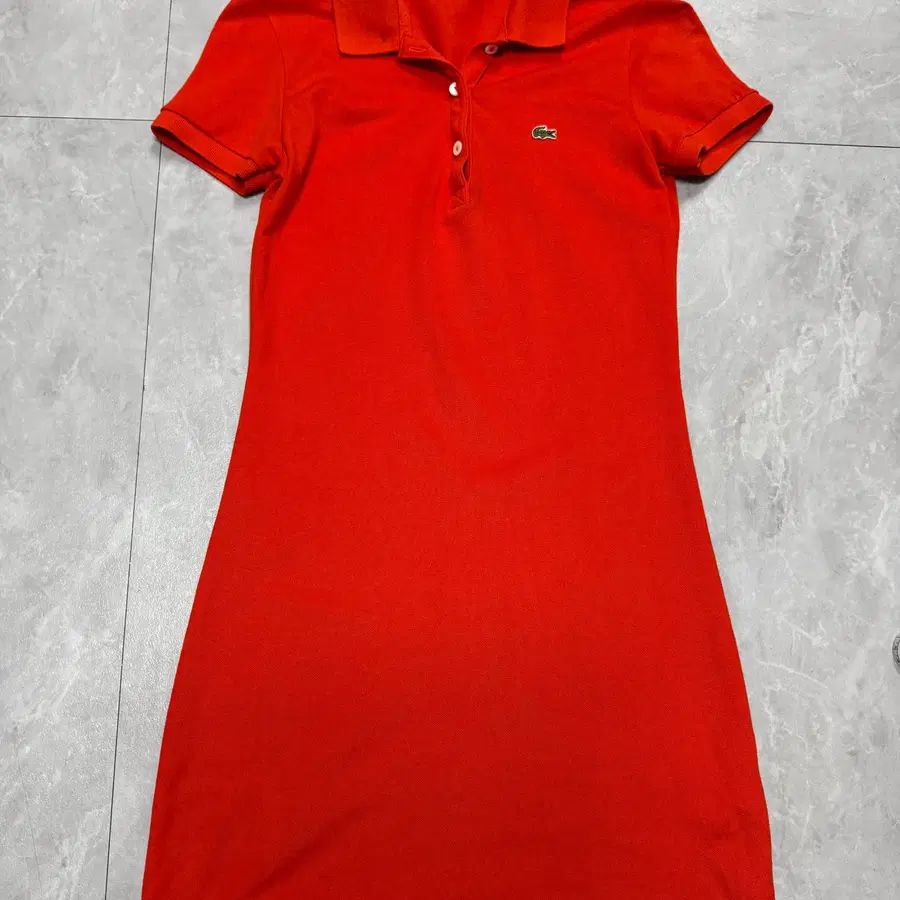 90 라코스테 LACOSTE 카라 원피스