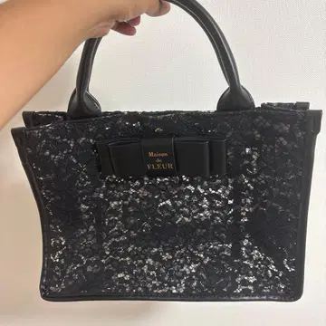 Maison de FLEUR 레이스 리본 핸드백 블랙