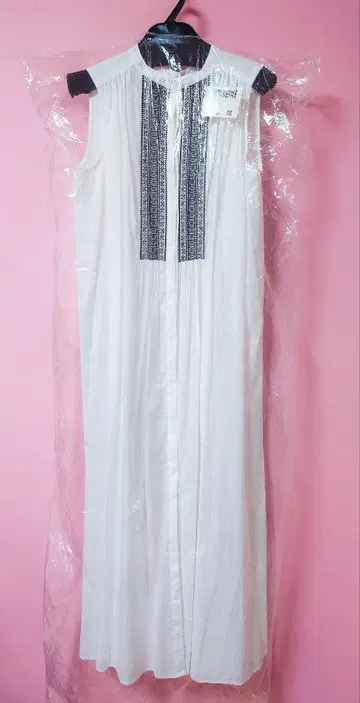 비밍 바이 빔즈 자수 슬리브리스 원피스 화이트