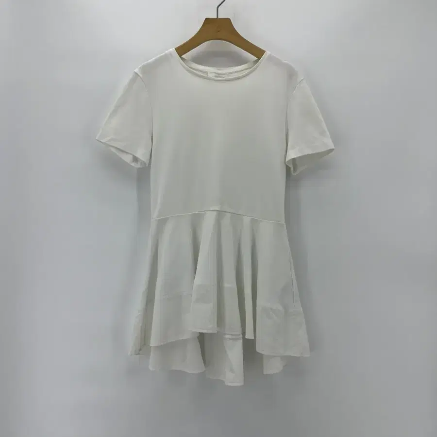 [Cos] 코스 플레어 티셔츠