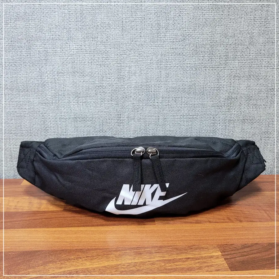 @233. 나이키 스포츠 슬림힙쌕