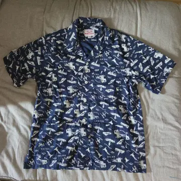 Battenwear 반팔 셔츠 네이비 올 패턴 S 사이즈