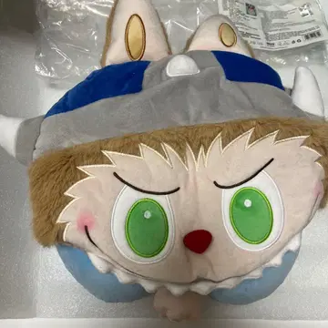 POPMART THE MONSTERS LABUBU 넥 필로우