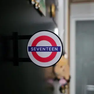 세븐틴 런던 지하철 로고 냉장고 자석