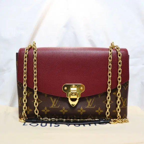 Louis Vuitton(루이비통)캔버스 버건디 생 플라시드 체인 숄더백
