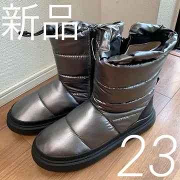 ZARA 패디드 앵클부츠 메탈릭 그레이 23cm