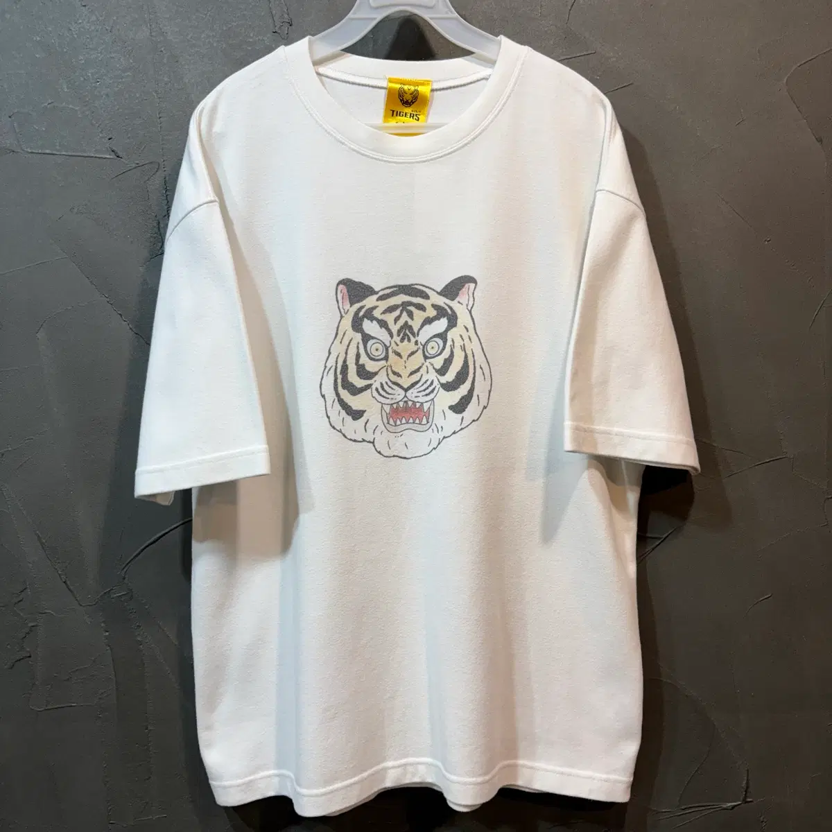 [XL] IAB STUDIO X KIA타이거즈 반팔 티셔츠
