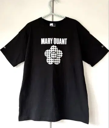 MARY QUANT 마리콴트 데이지 패턴 T셔츠 한정판 모델