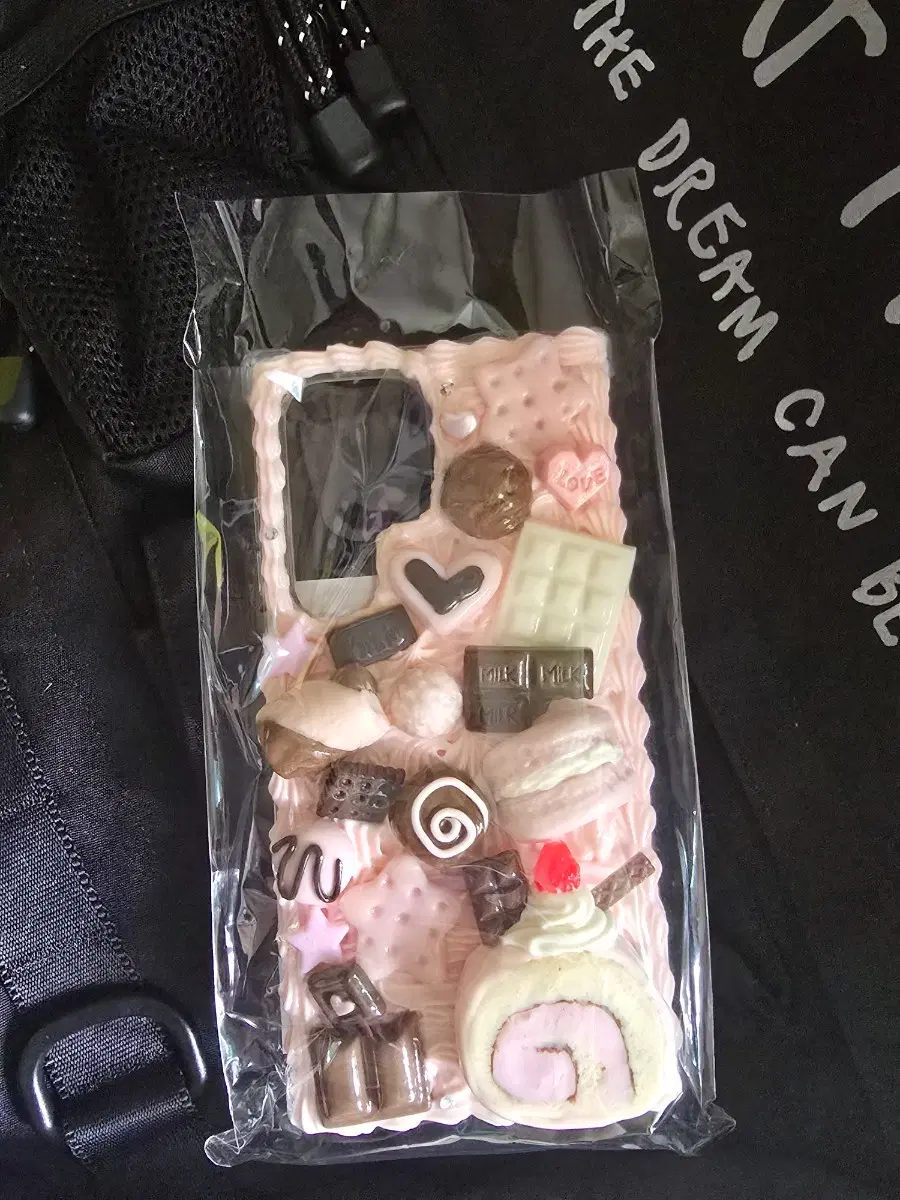 갤럭시S24U 울트라 플레륀느 작가님 초코딸기데코덴 커스텀 케이스 디저트