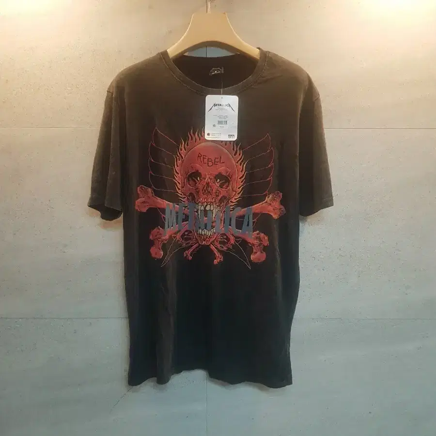 Metallica 오피셜굿즈. 반팔티.