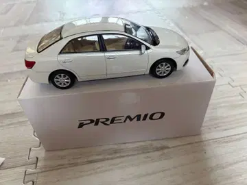 TOYOTA PREMIO 미니카 화이트