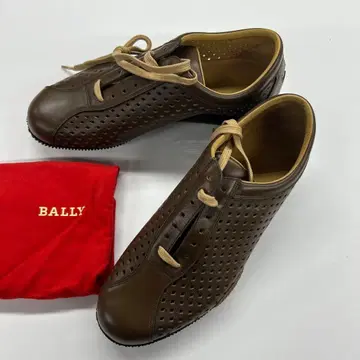 BALLY 펀칭 가죽 스니커즈 브라운