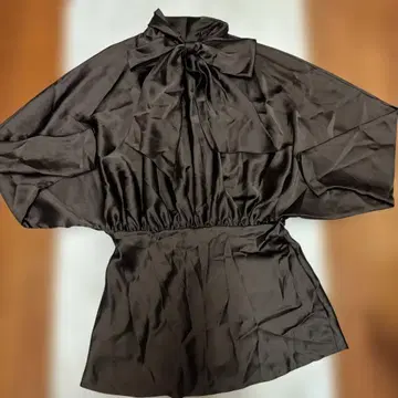 ZARA 리본 보타이 블라우스 새틴 긴팔 다크 브라운