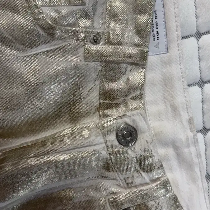 ZARA 골드 메탈릭 데님 팬츠 EUR 36