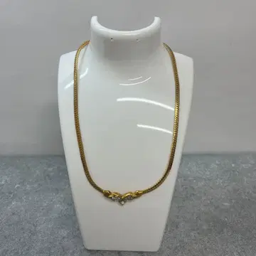 NINA RICCI 골드 컬러 목걸이 큐빅