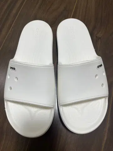 Crocs 샤워 샌들 화이트 M7 W9