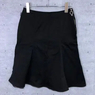 MOSCHINO JEANS 모스키노 사이드 지퍼 플레어 스커트 블랙
