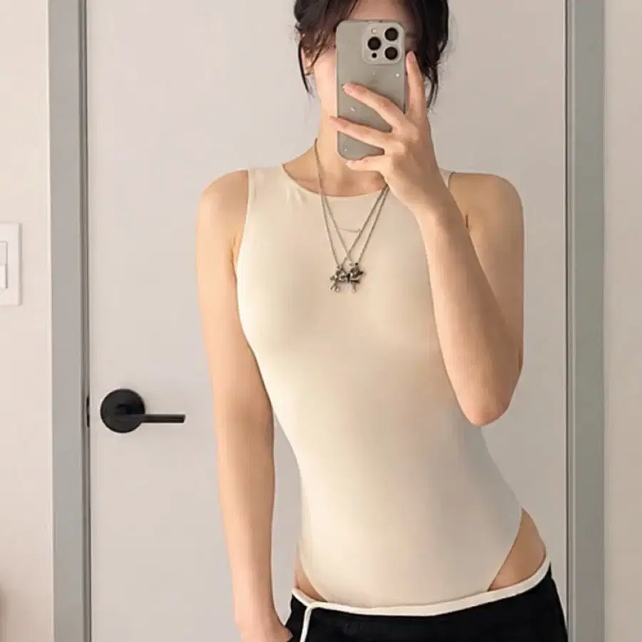 나이키 폼 탱크 바디 점프 수트 민소매 나시탑 두색