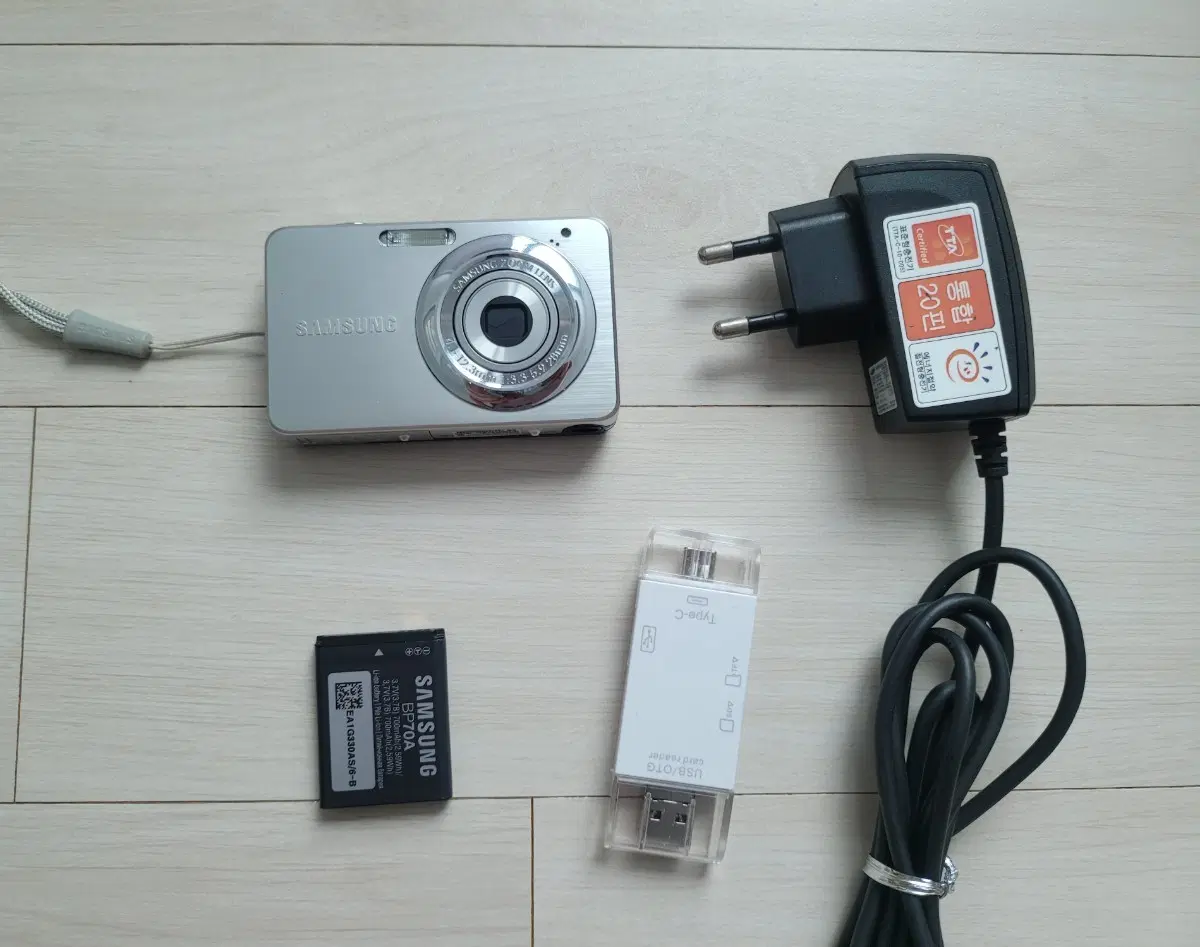 삼성 VLUU ST30 디지털카메라