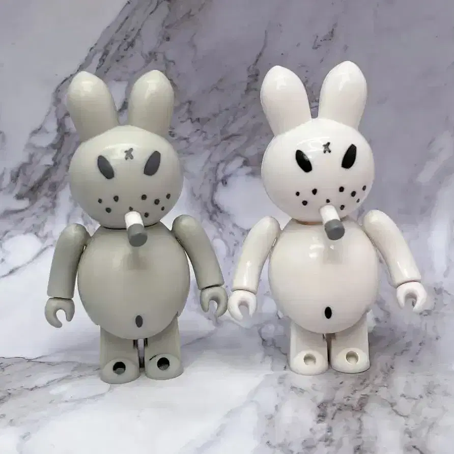큐브릭 kozik smoking rabbit 2pcs 세트