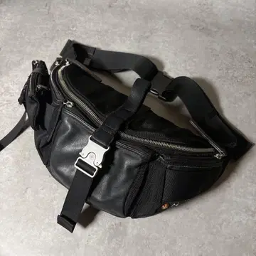 TOUGH JEANS INC 블랙 바디백 다기능 포켓 y2k