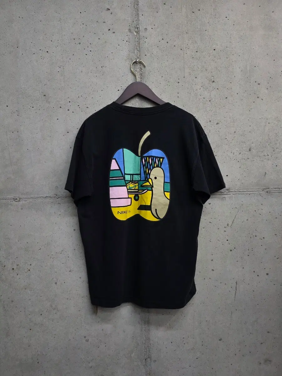 [L]나이키 프린팅 반팔 티셔츠
