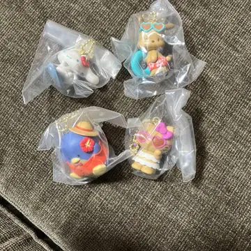 산리오 알로하 스윙 컬렉션 4개 세트