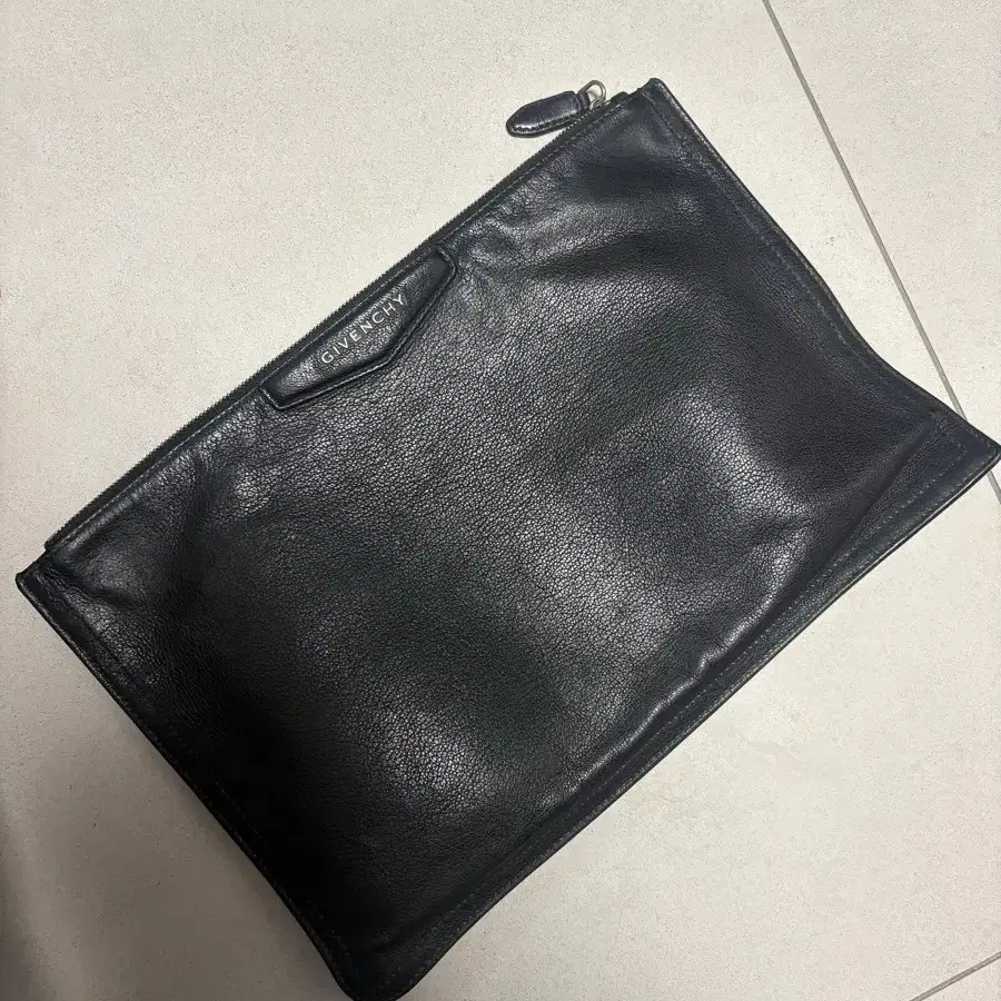 지방시 클러치백
