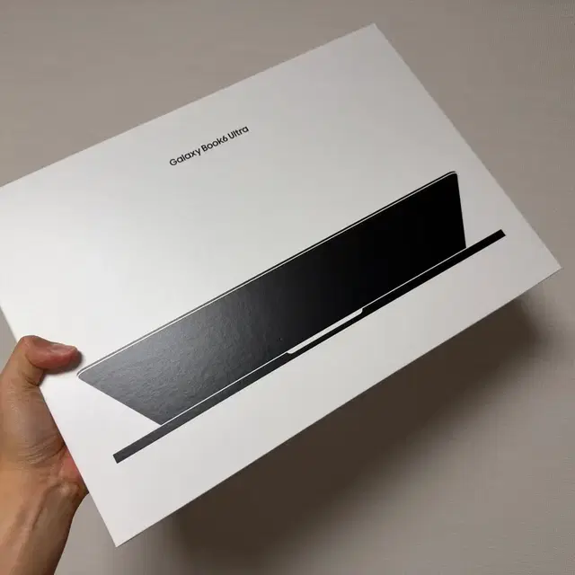 삼성 갤럭시북6 울트라 RTX5060 / 32RAM / 2TB