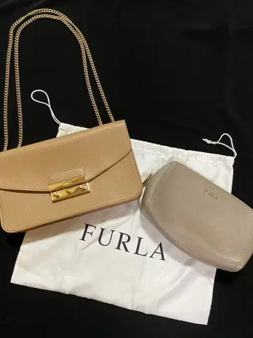 미사용 FURLA 백 파우치 포함 숄더백 2세트